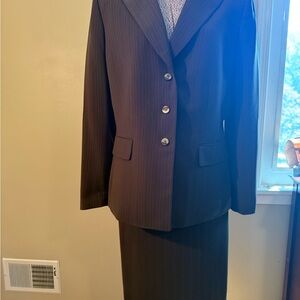 Tahari Brown Blazer Classic Tailored Suit